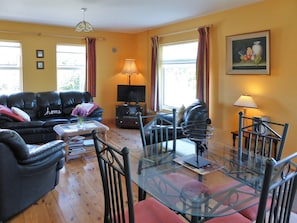 Kilmore Holiday Cottage, Rural Holiday Accommodation in Kilmore, County Wexford