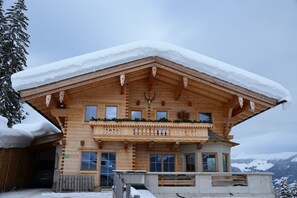 Holiday Home Exterior [winter]