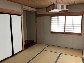 8 tatami mats on the second floor