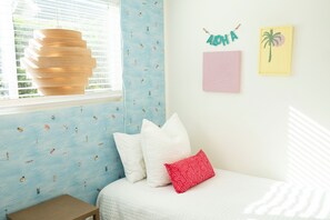 Twin Bedroom 