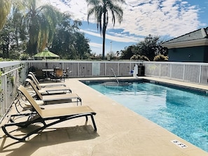 Enjoy sunbathing by the pool