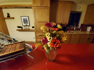 HOLIDAY-READY LUXERIOUS 3200sqf 4 BdR 3.5 BR HOME Lavish Holidays of lifetime.
