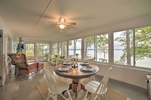 Sun Room | Access to Back Yard