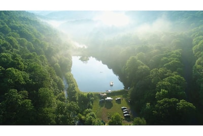 Camp Bigfun: Creekside Cabin