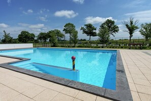 Holiday Home Swimming Pool