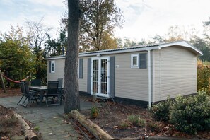 Außenseite Ferienhaus [Sommer]