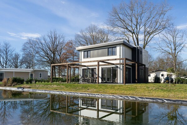 Extérieur maison de vacances [été]