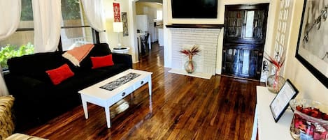 Living room looking into kitchen.