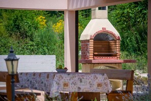 BBQ/picnic area