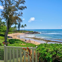 Gate to the beach fronting Lanikai.