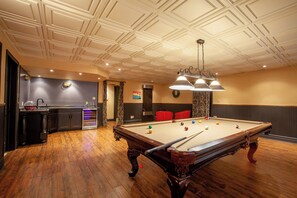 Spielezimmer