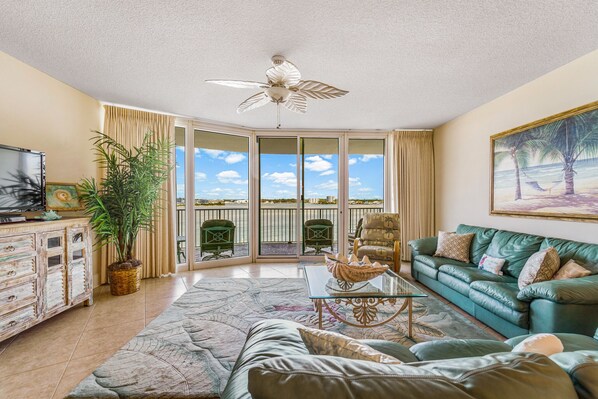 Caribe Resort B506 Living Room