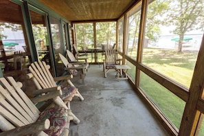 Screen-In Porch/ Lake View