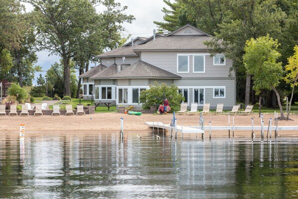 Bay Colony Condo | Gull Lake Rentals | Gull Lake Vacation Rentals | Lake Rentals Nisswa | Lake Rentals Brainerd | Boat Rentals Gull Lake