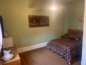 Queen size bed