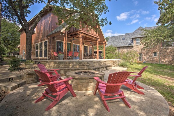 Chico Vacation Rental | 4BR | 2BA | 1,900 Sq Ft | Private Cabin