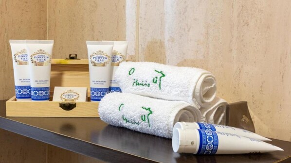 Bathroom amenities