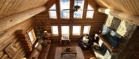 Benhaven Cabin is where rustic meets luxury!