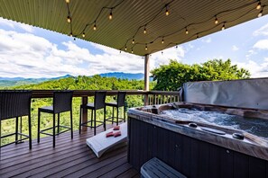 Hot tub with incredible views! The perfect spot to unwind!