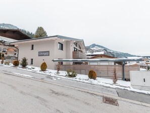 Sky, Plant, Building, Window, Snow, Slope, Tree, House, Asphalt, Freezing