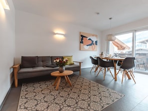 Meubles, Table, Canapé, Bâtiment, Confort, Bois, Design Intérieur, Sol, Salon, Sol