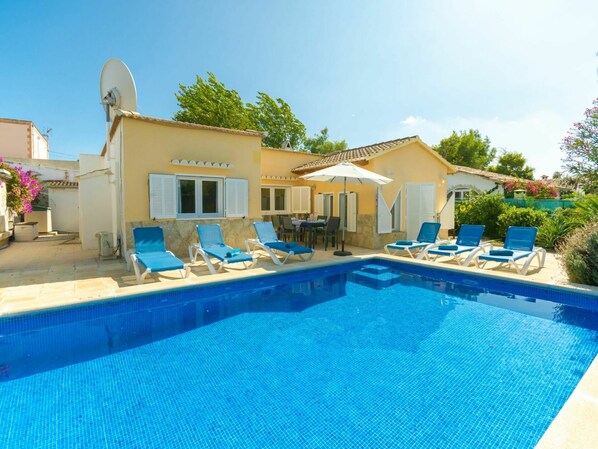 Eigentum, Schwimmbad, Gebäude, Haus, Grundeigentum, Zuhause, Villa, Resort, Wohngebiet, Urlaub