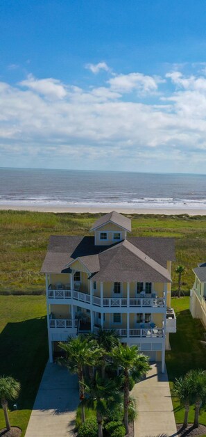 First Row Oceanfront Home near Walkover to Beach