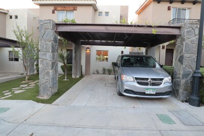 ‘NEW’ Boho Cabo-Private Pool, 10 min to action