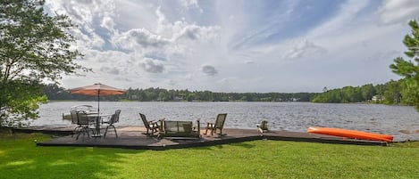 Enjoy Lake Life! Waterfront home has beautiful views and lots of fun!