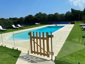 Private pool