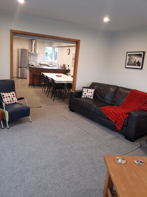 living room looking to kitchen