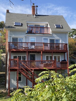 Back of House, 3 porches