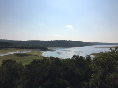 NEW RV 2021-GLAMPING DIRECTLY ON LAKE TRAVIS! NEAR HIDDEN FALLS ADVENTURE PARK