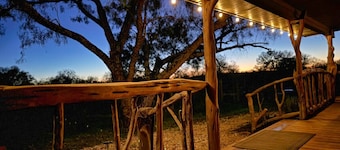 Andi's Cabin river ranch vacations. Pack light; we've got the details covered.