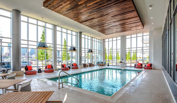 Piscina interior