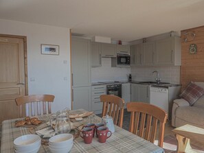 Modern fitted kitchen