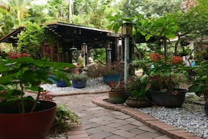 walkway to cottage