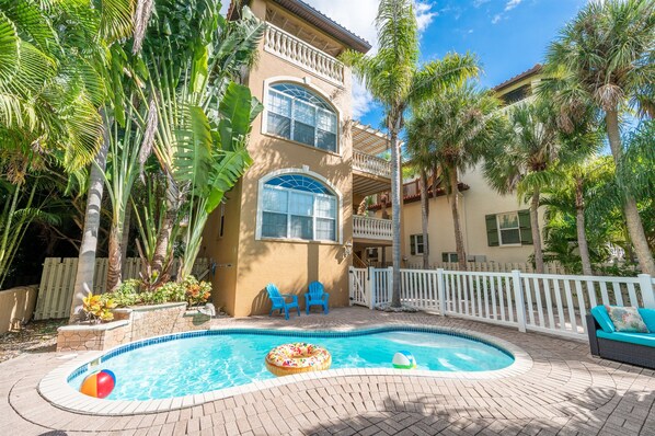 Beach Boutique Rentals-AMI Villa