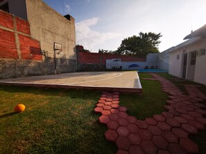 Sport court