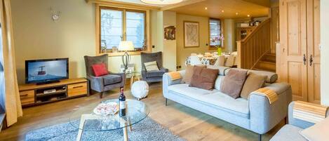 Chamois Apartment has a large cosy living area