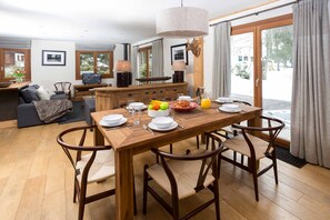 Open plan dining and living area