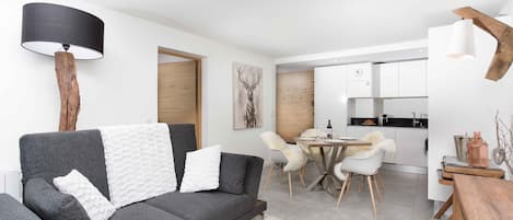 La Cordee 412 Apartment is stylish & comfortable