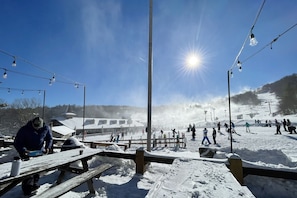 Snow and ski sports