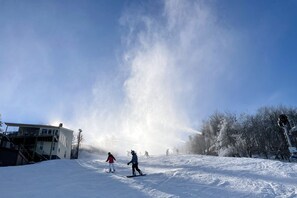 Snow and ski sports