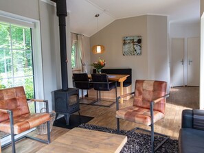 Möbel, Eigentum, Couch, Bilderrahmen, Pflanze, Holz, Tabelle, Wohnzimmer, Zimmerpflanze, Komfort