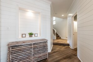 Sunset Island 53 Island Edge Drive Foyer