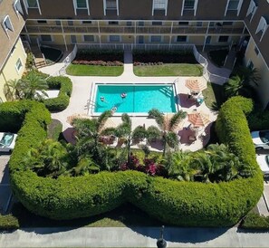 AERIAL VIEW OF PIERRE CLUB AND PLANTINGS