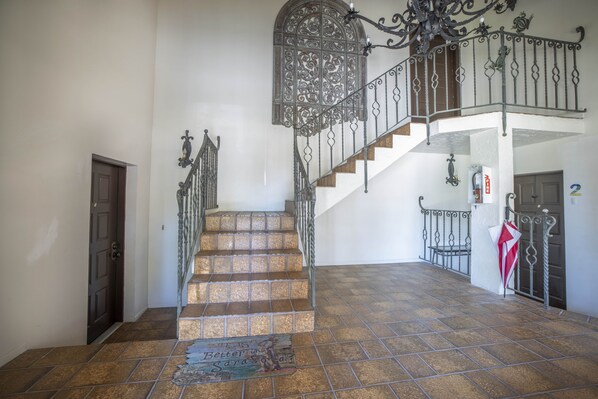 Entry way