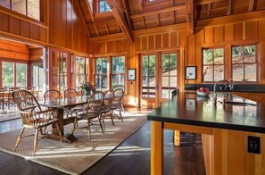 Lodge's Kitchen