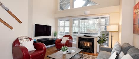 Vaulted ceilings give this property plenty of natural light